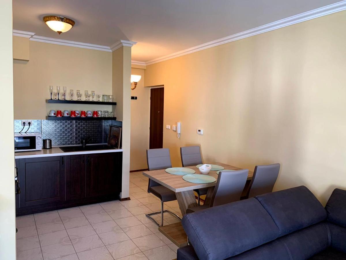 Lakeside Luxury Apartment Zamardi Bagian luar foto