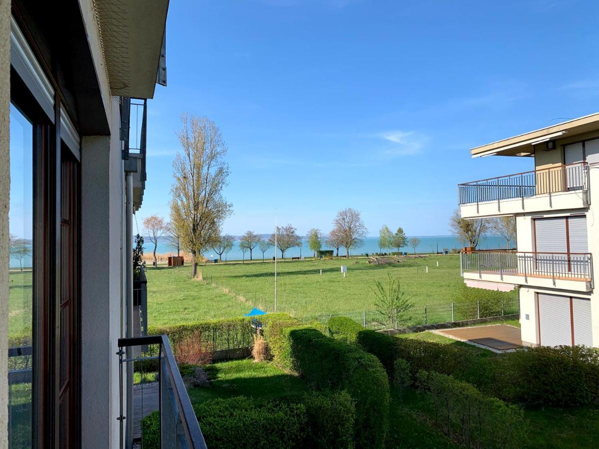 Lakeside Luxury Apartment Zamardi Bagian luar foto