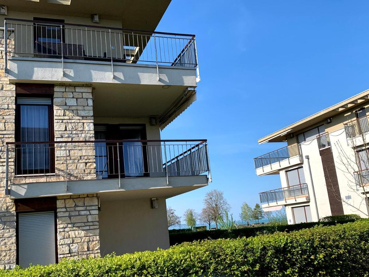 Lakeside Luxury Apartment Zamardi Bagian luar foto