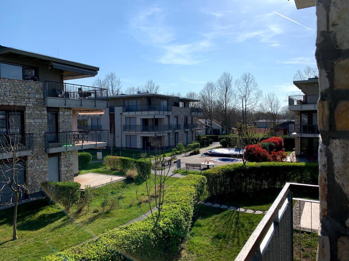 Lakeside Luxury Apartment Zamardi Bagian luar foto