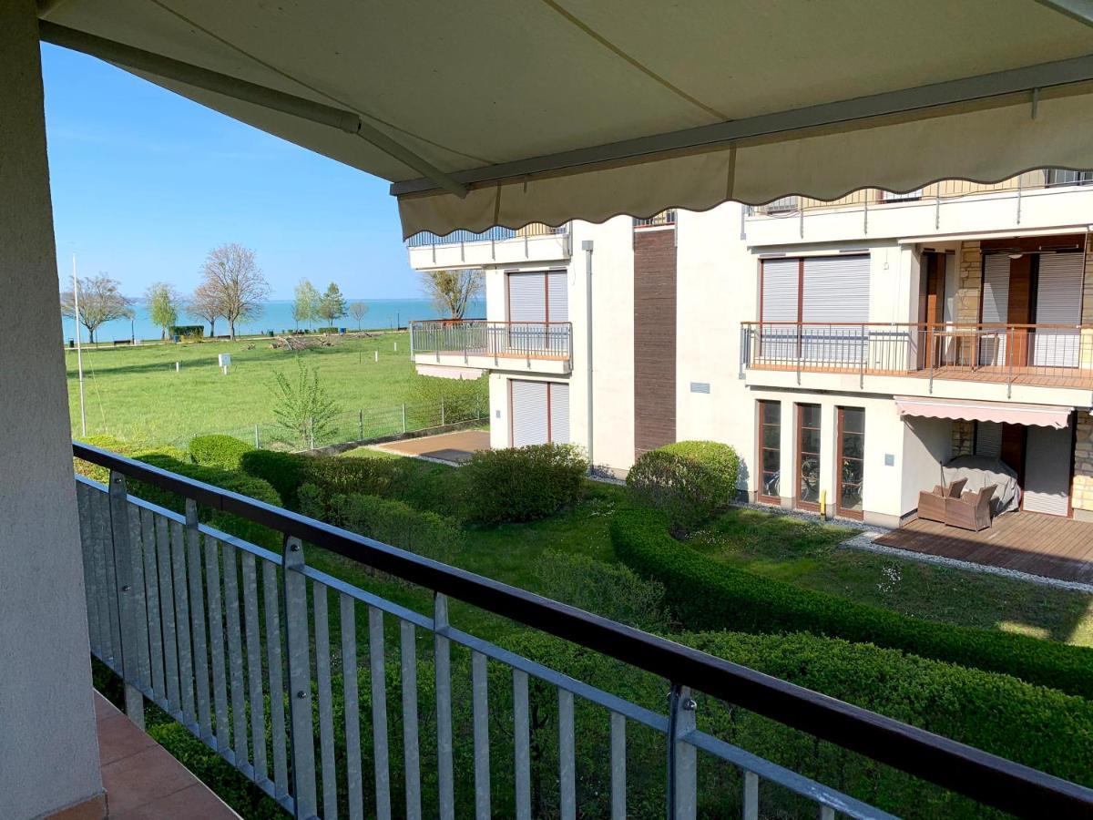 Lakeside Luxury Apartment Zamardi Bagian luar foto