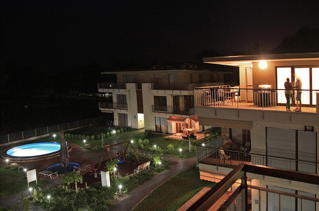 Lakeside Luxury Apartment Zamardi Bagian luar foto