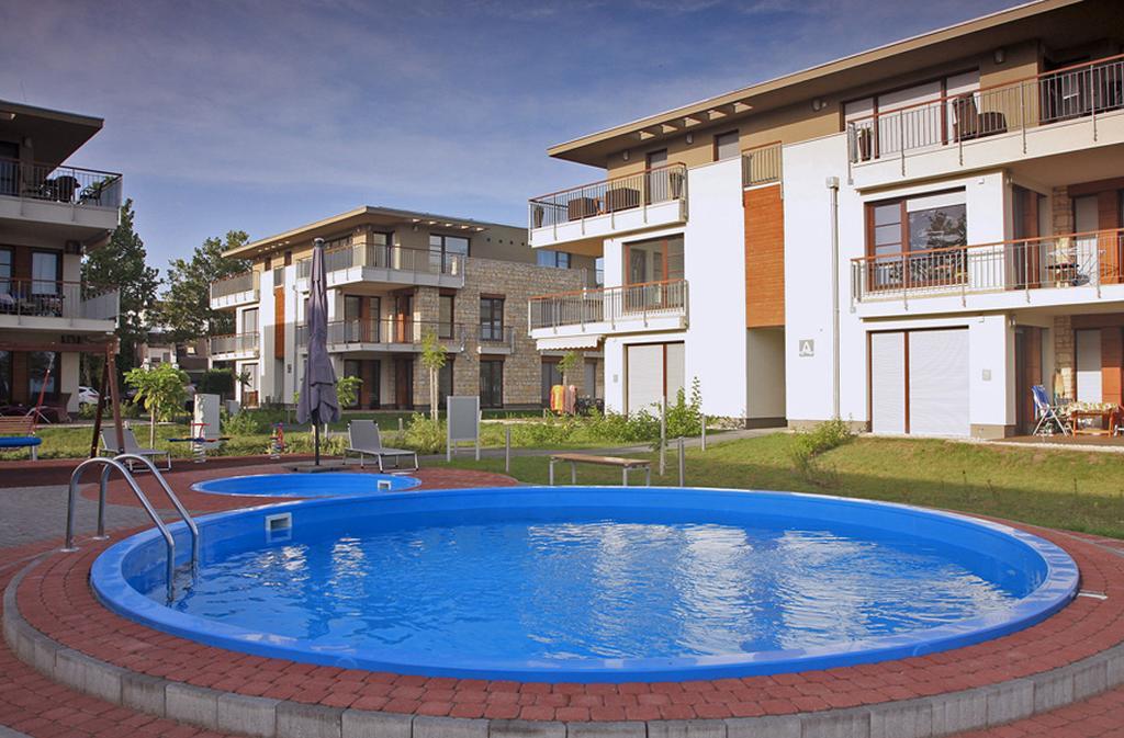 Lakeside Luxury Apartment Zamardi Bagian luar foto